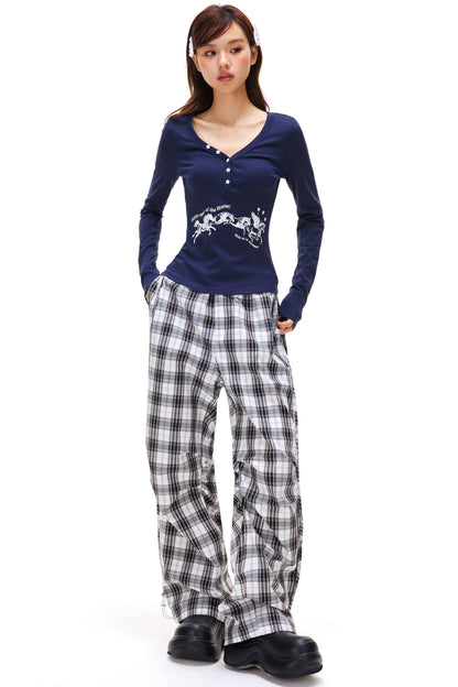 Happy Horse Design Star V-neck Top