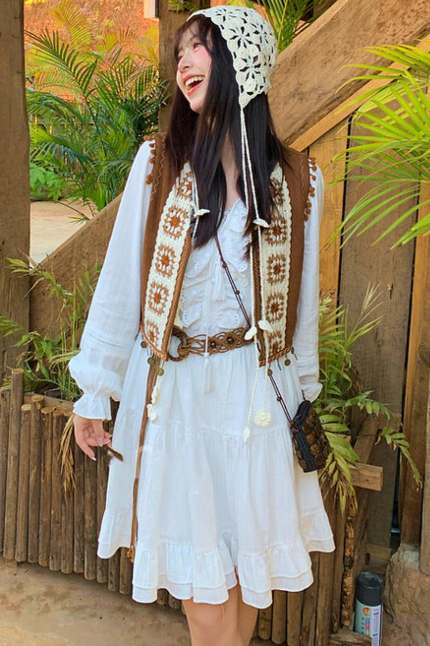 Kleid mit reinen Spitzenärmeln