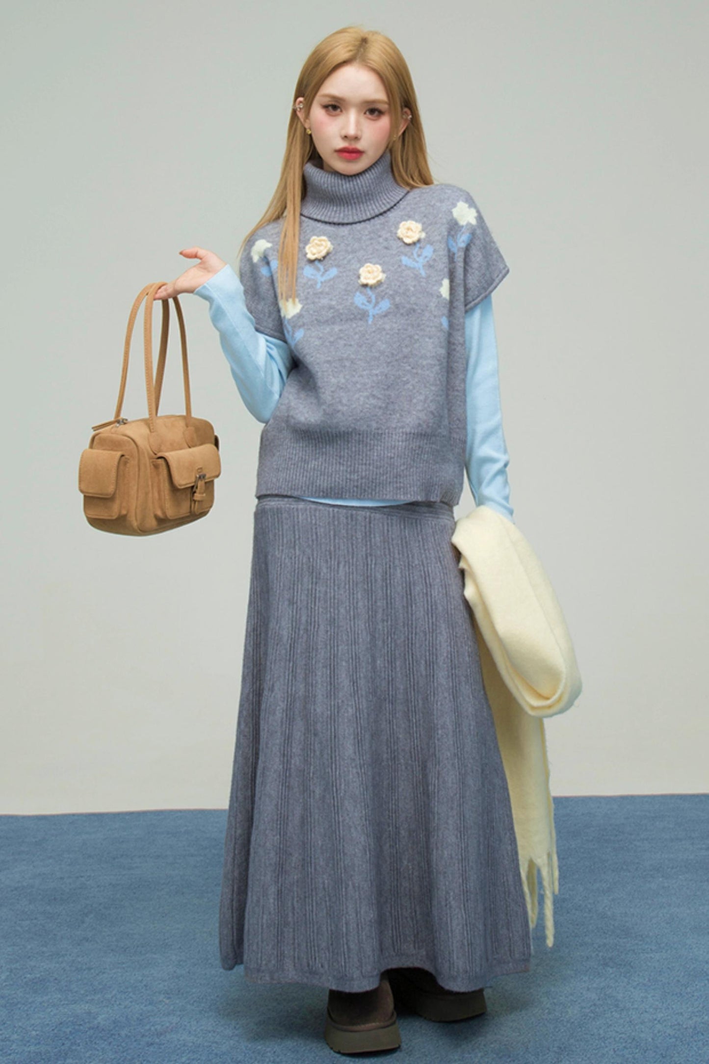 フローラルニットトップス+インナートップス+スカート