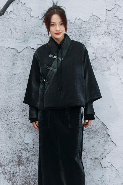 ダークモードハイネックトップス