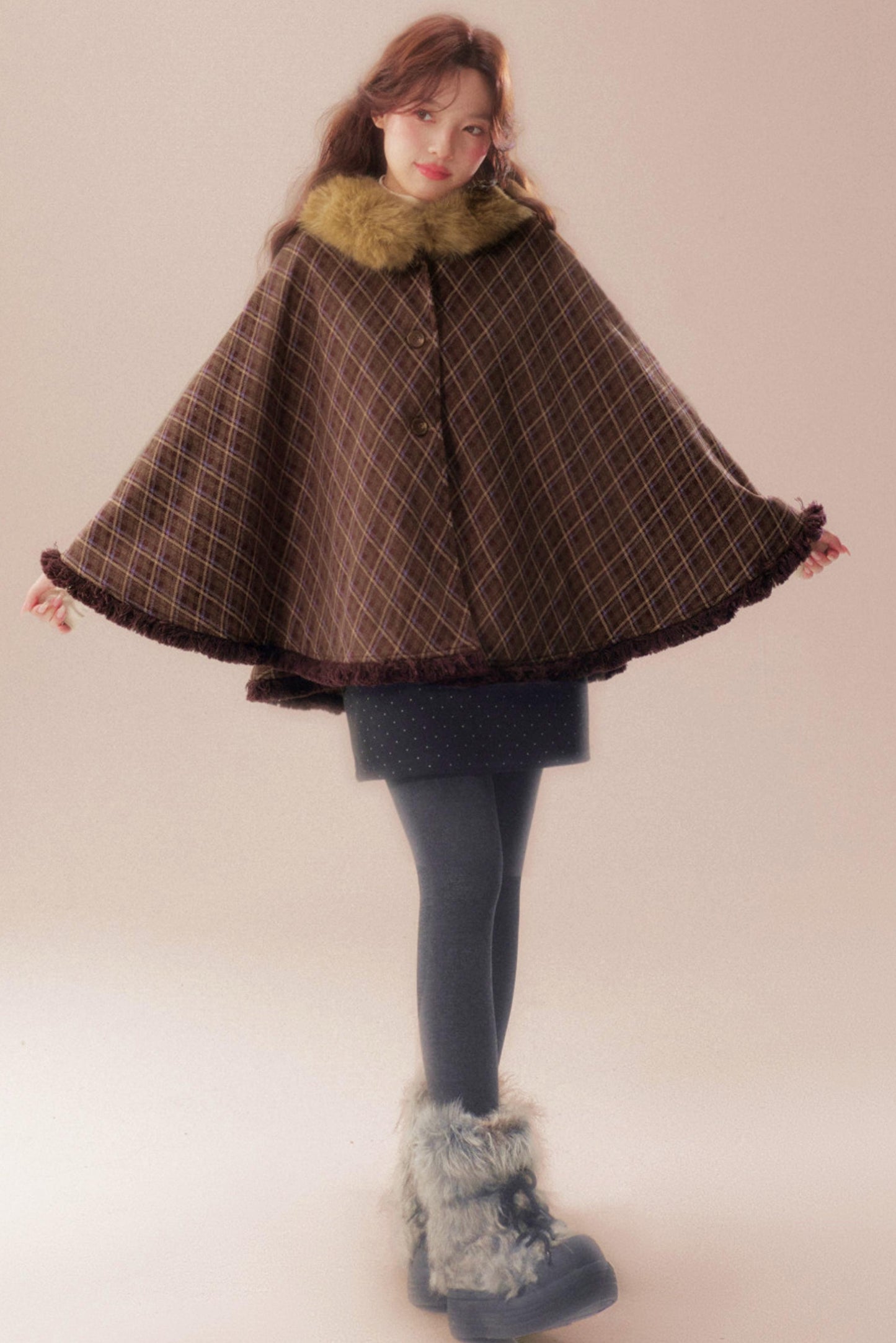 チェックファーカラーフーデッドケープ