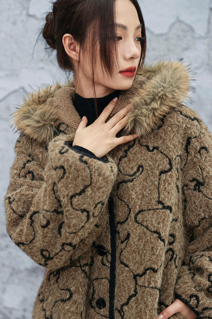 ダークモードファーフードコート