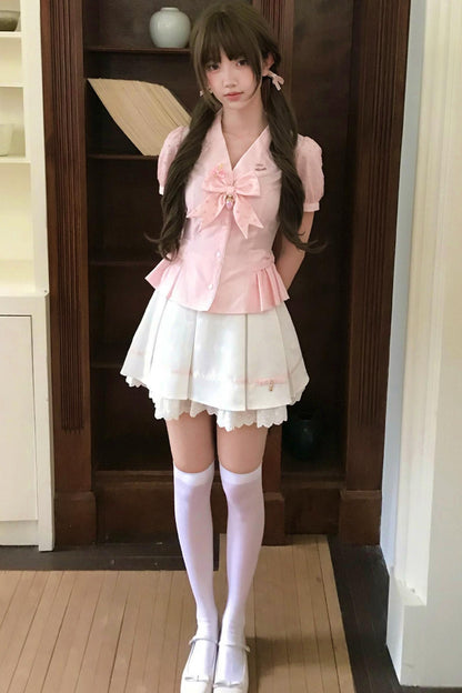 Erdbeerrosafarbene Polka-Dot-Bluse + Rock