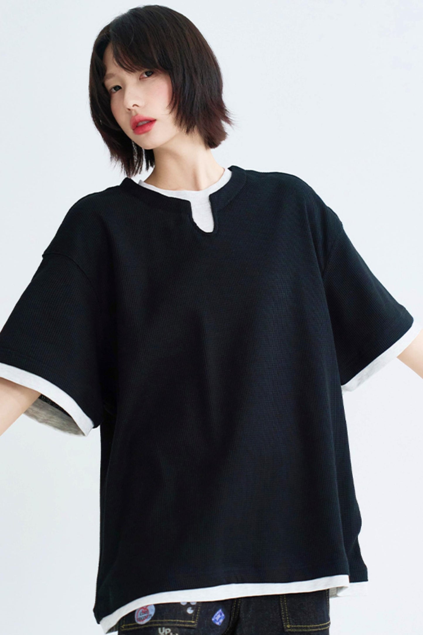 Loose contrast crew neck layered top