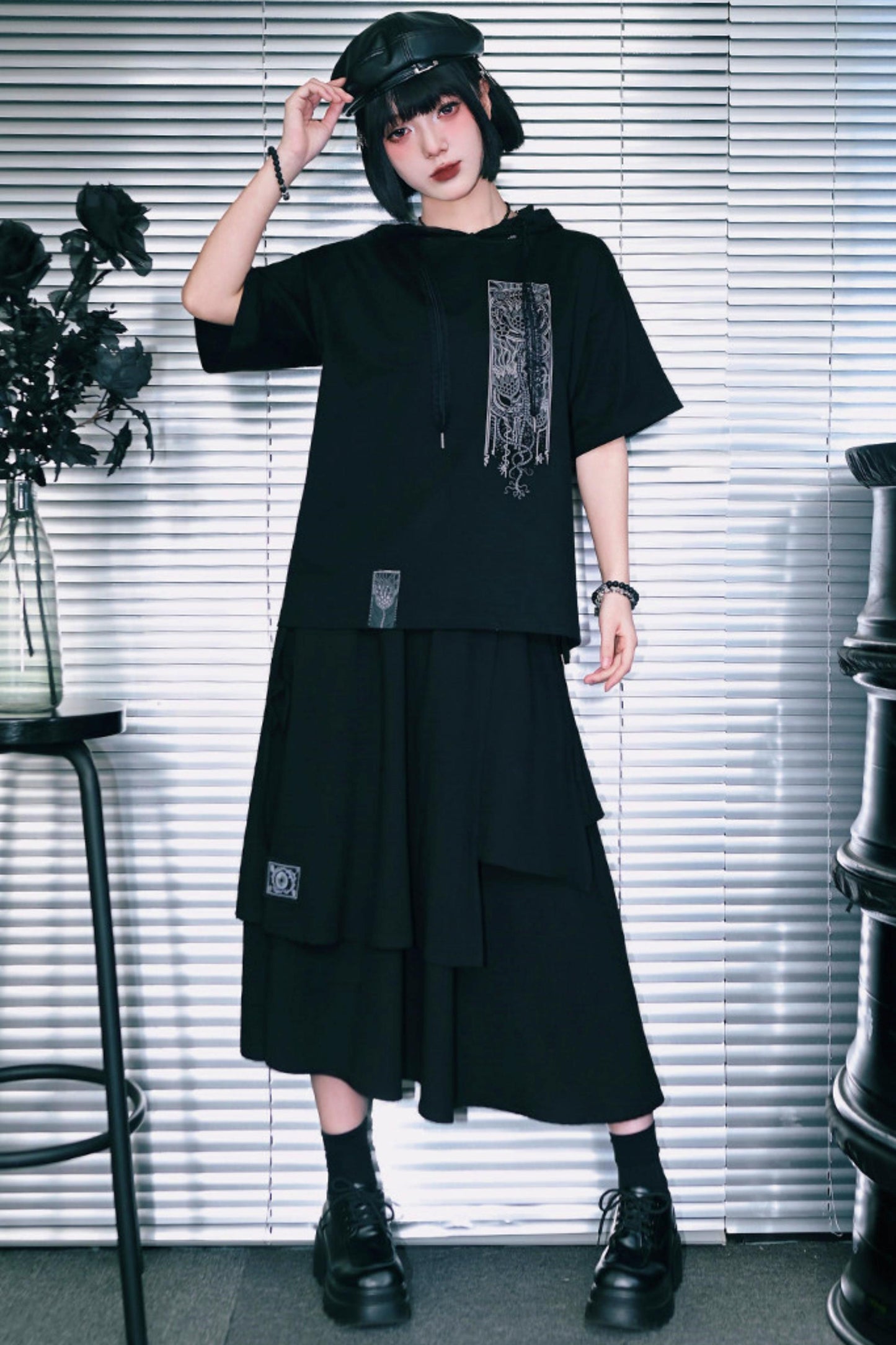 Dekadentes Oversize-T-Shirt im China-Stil