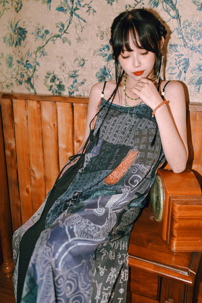 Dekadentes chinesisches transparentes Kleid