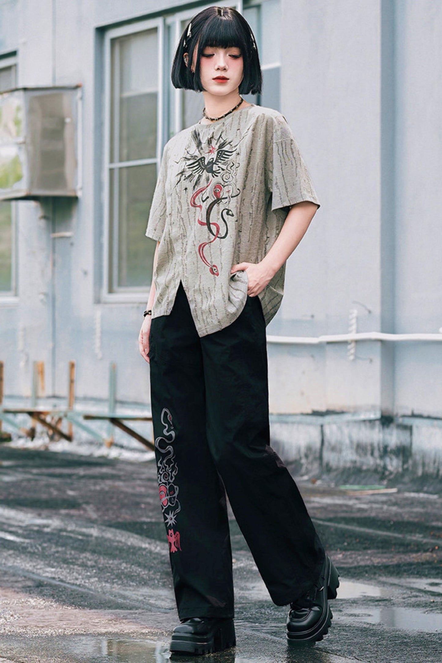 蛇と翼のサブカルTシャツ