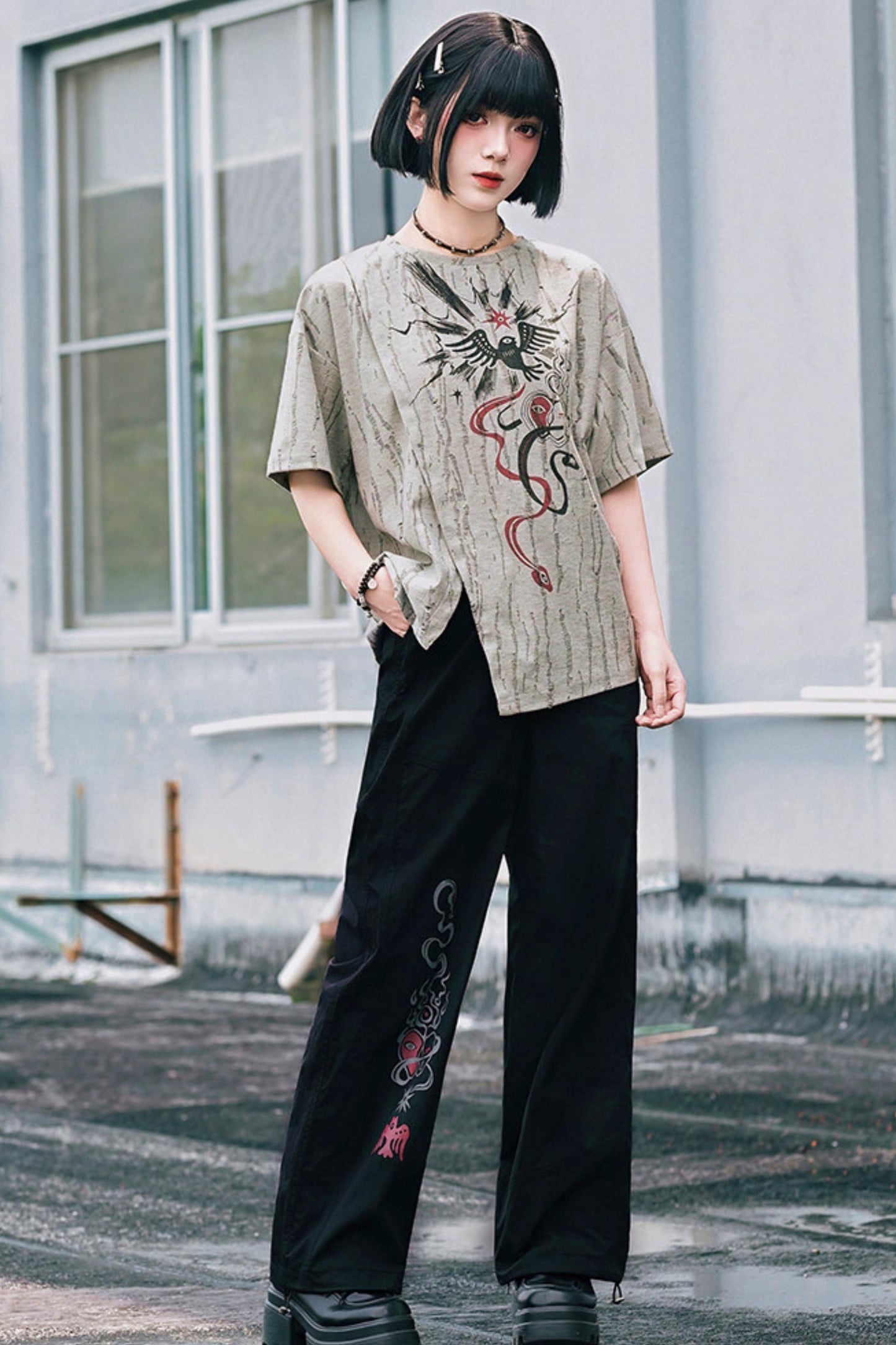 蛇と翼のサブカルTシャツ