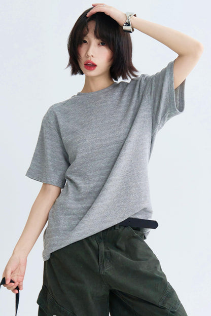 テクスチャードソリッドカラーティーシャツ