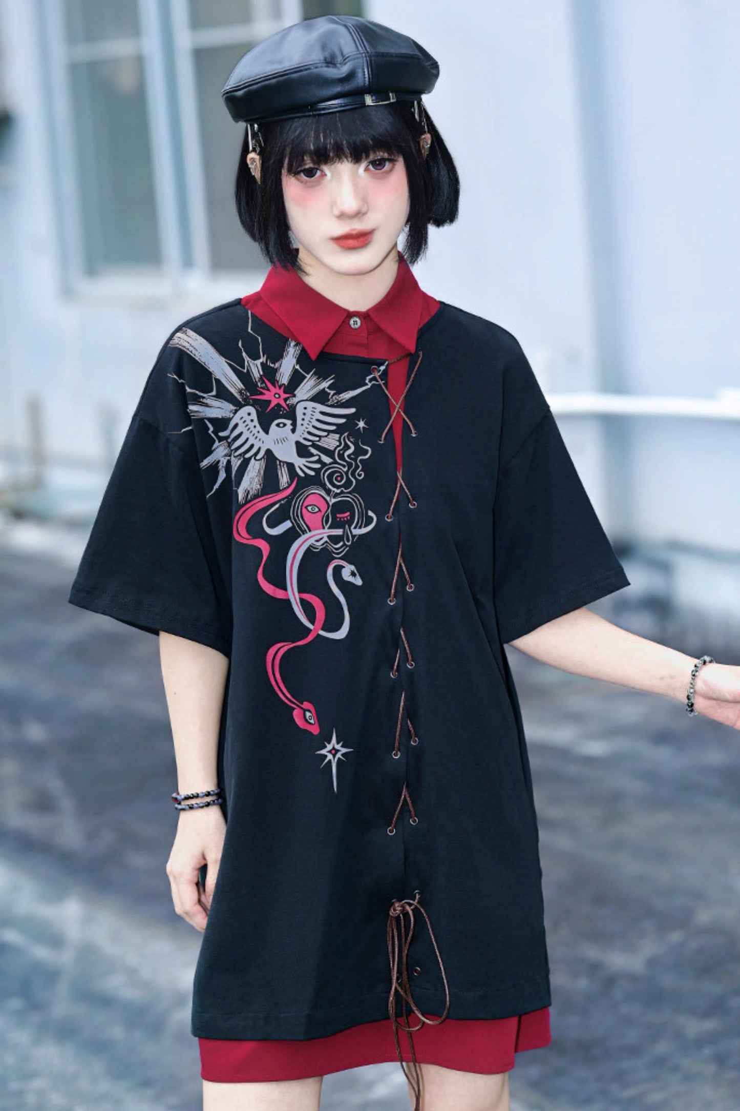 Dekadentes neogotisches T-Shirt-Kleid