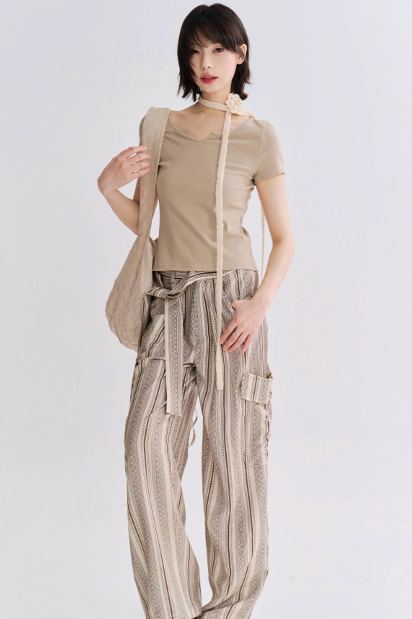 Ribbed Large Neckline Cropped Tee Shirt