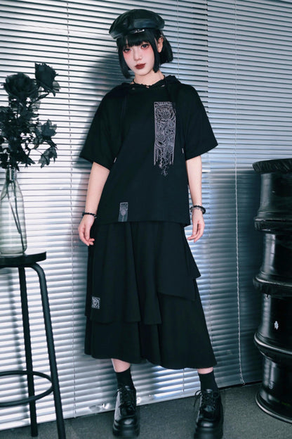 Dekadentes Oversize-T-Shirt im China-Stil