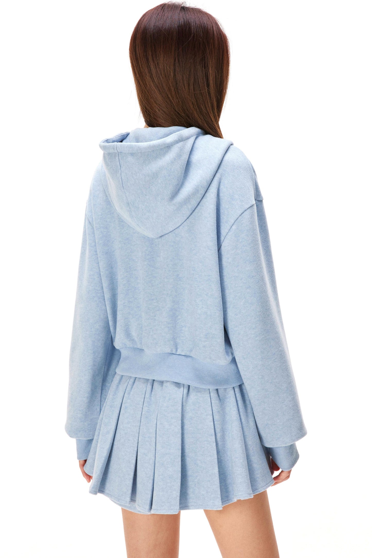 カジュアルジップアップパーカー+プリーツスカート