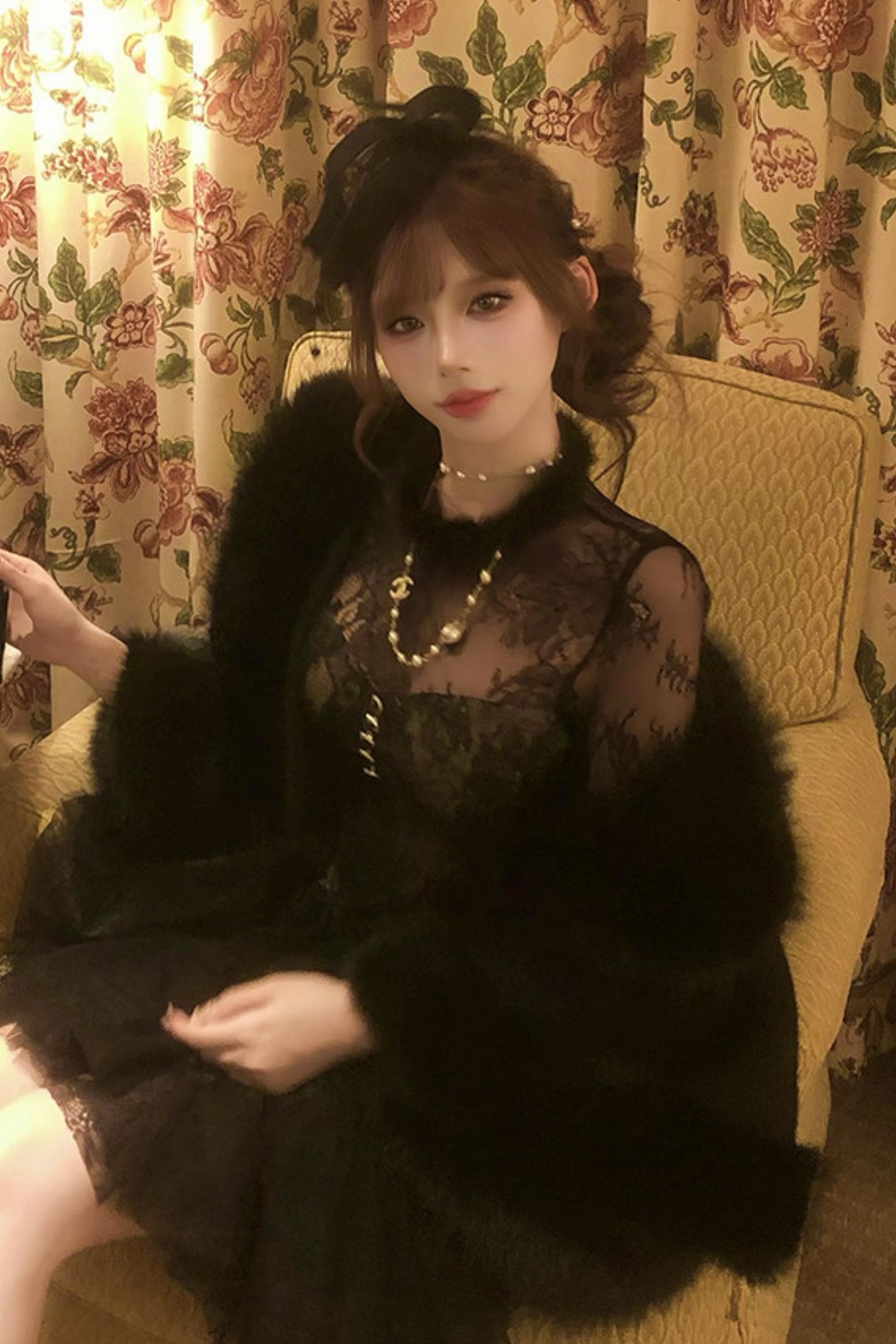 Elegant Black Fur Cape