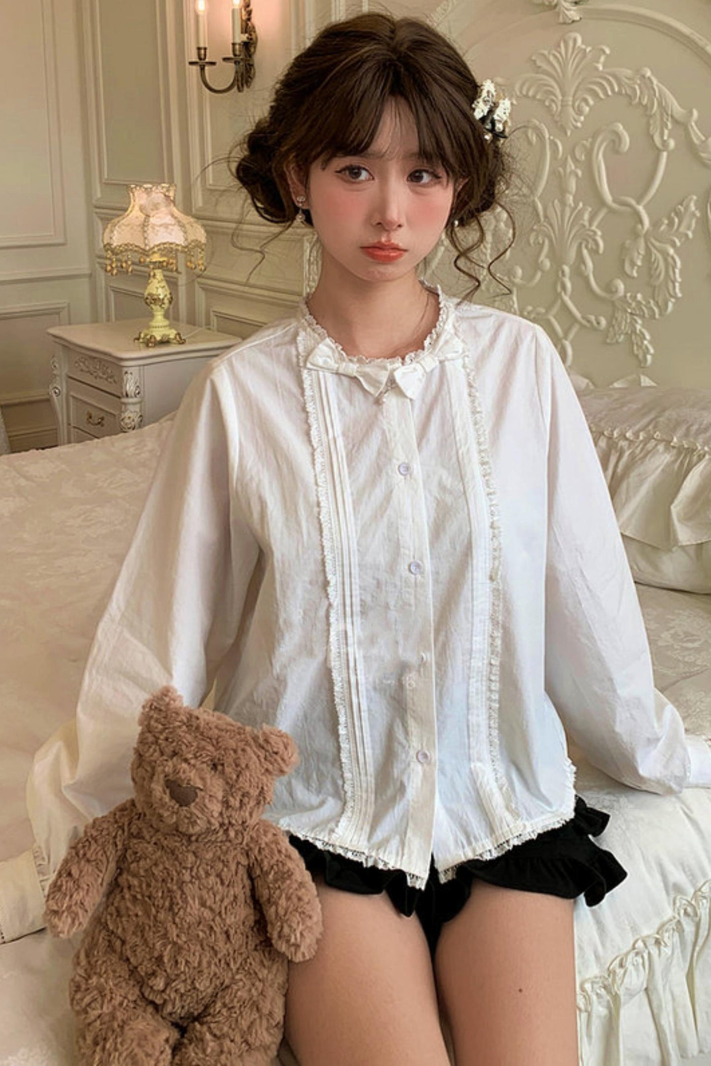 퓨어 화이트 레이스 블라우스