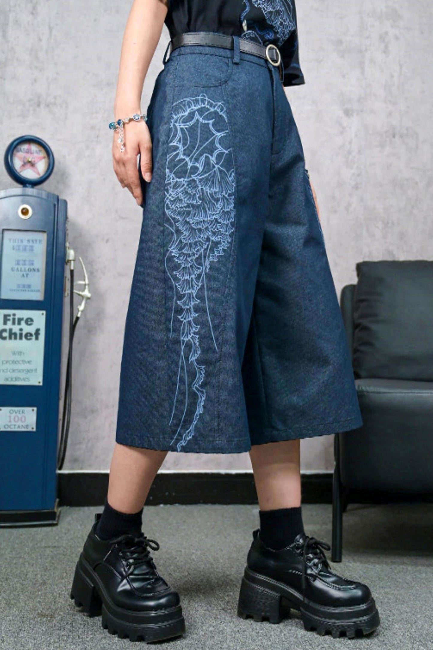 ブルーリアルムヴィンテージデニムパンツ