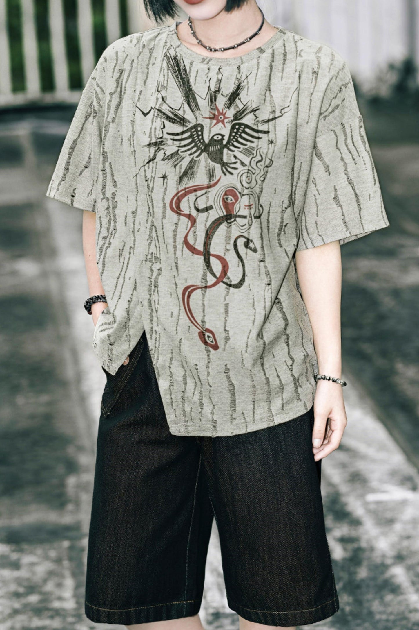 蛇と翼のサブカルTシャツ