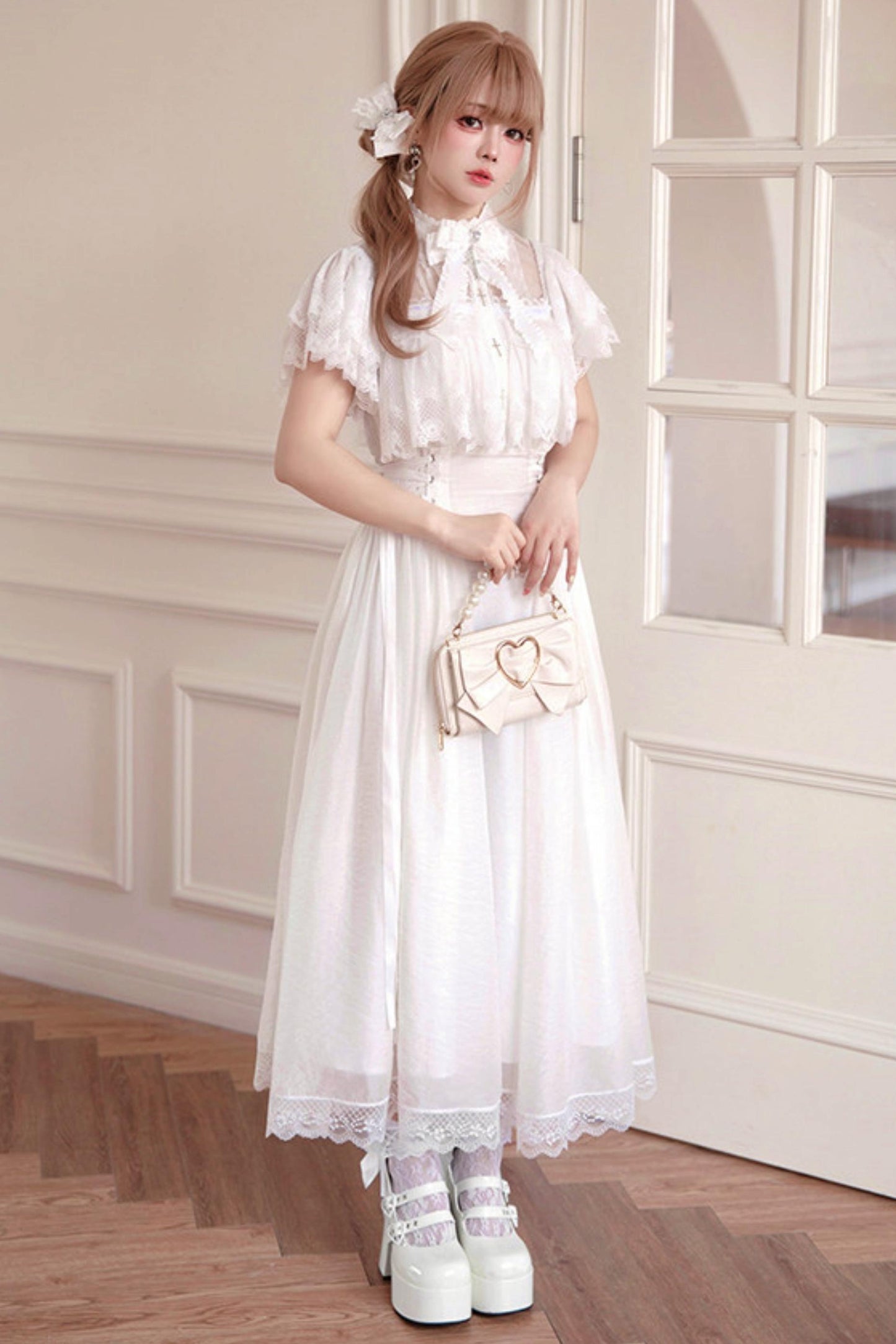 Gothic Young Lady Lace Dress + Accessories