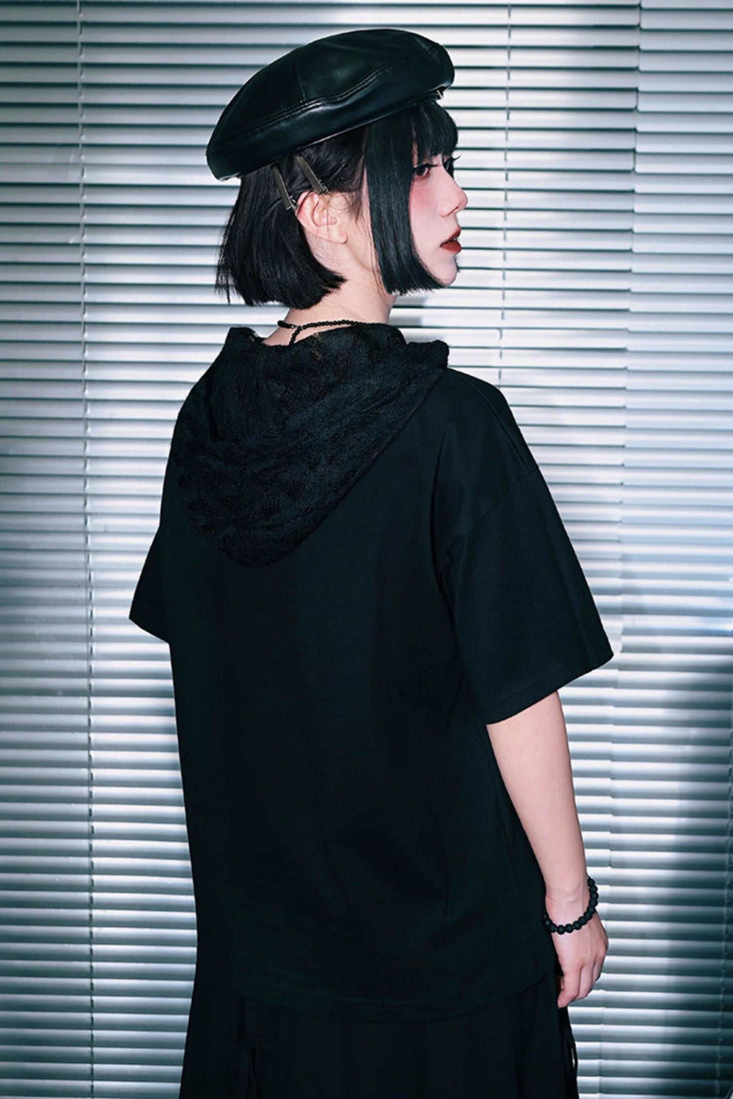 Dekadentes Oversize-T-Shirt im China-Stil