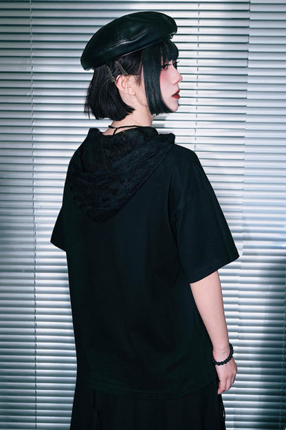 Dekadentes Oversize-T-Shirt im China-Stil
