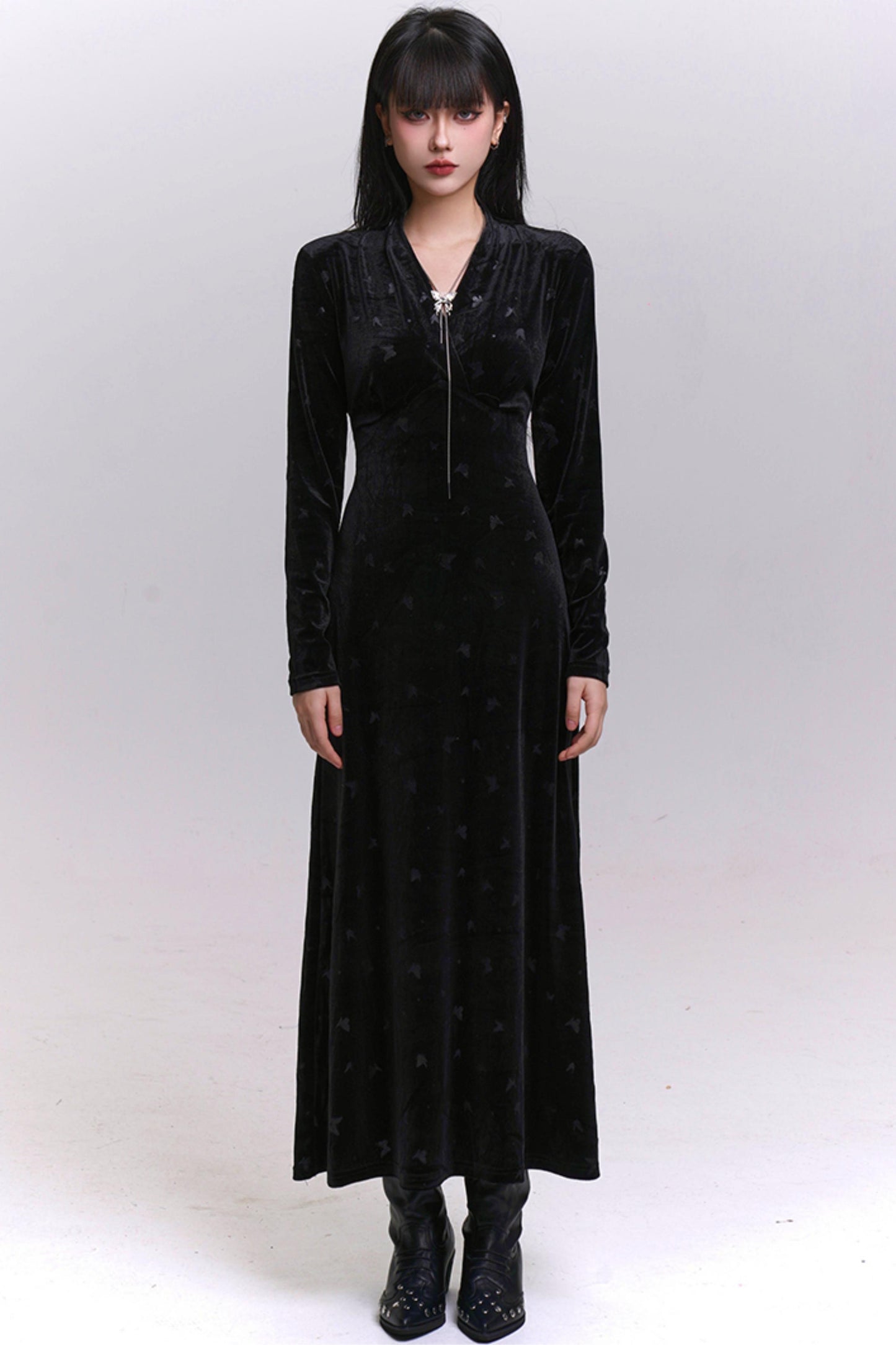 ブラックベルベットバタフライドレス