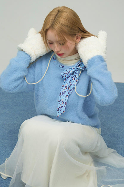 スノーイーブルーレオパードフォーファースウェーター