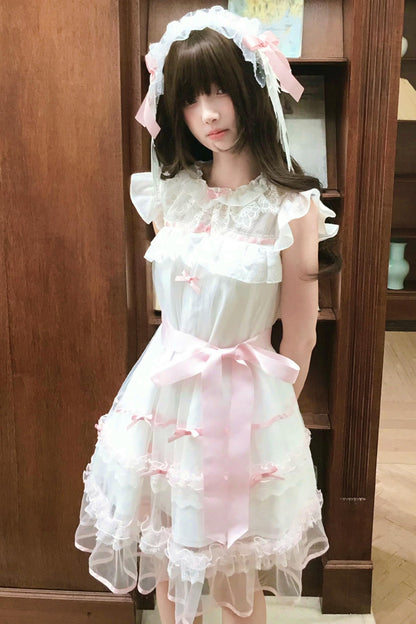 Vestido de tul con volante de ángel