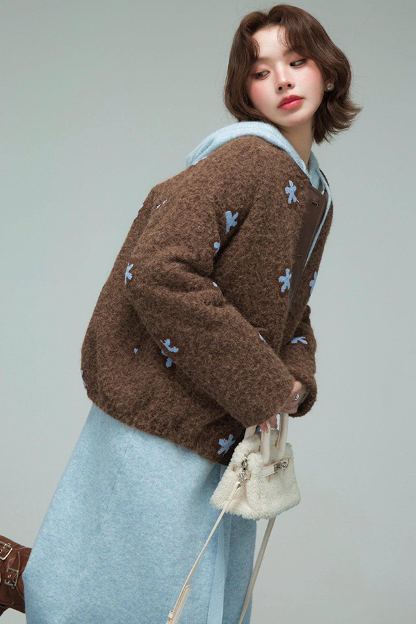 レイクブルーフーデッドニットドレス