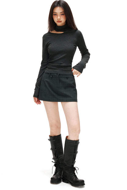 カットデザインタートルネックトップス