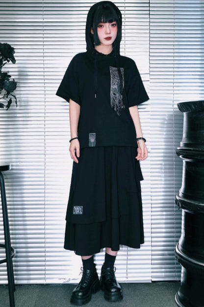 Dekadentes Oversize-T-Shirt im China-Stil