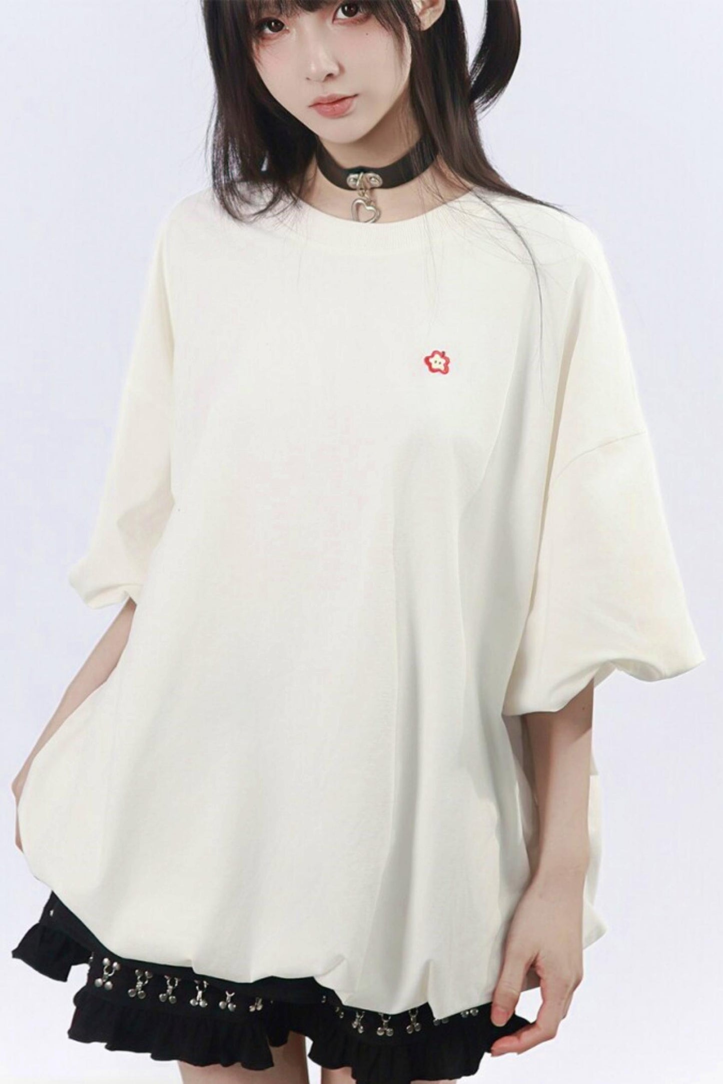 t-shirt oversize con logo mela
