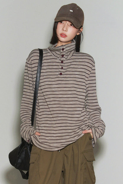 Top a collo alto a righe
