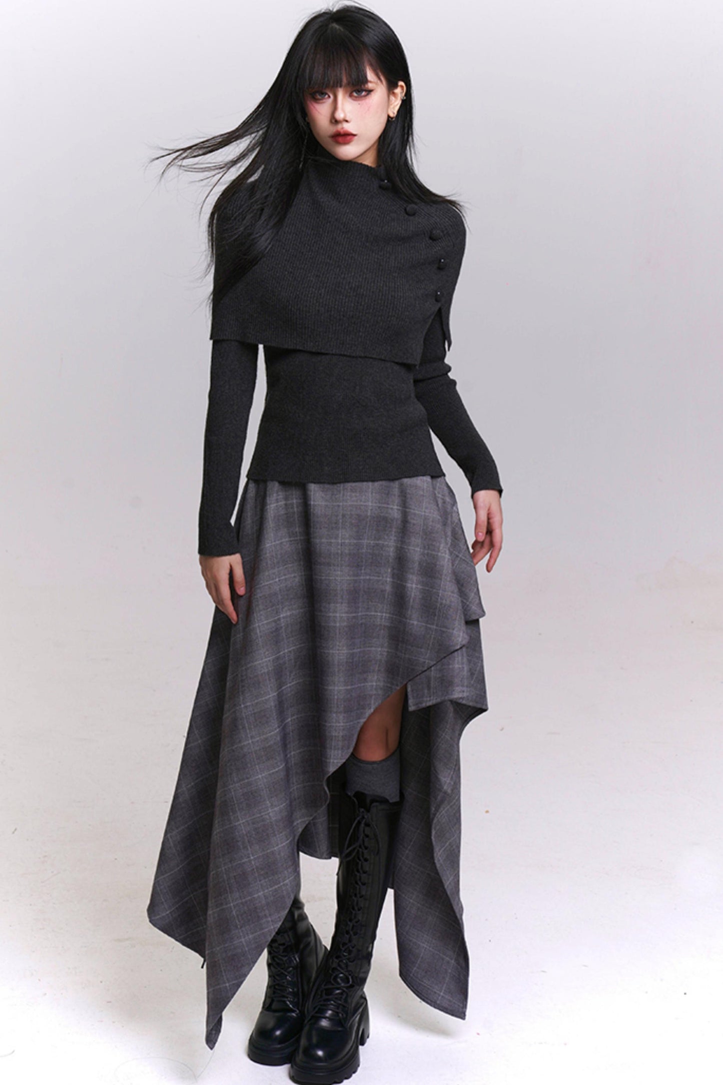 アトモスフェリックケープデザインニットトップ