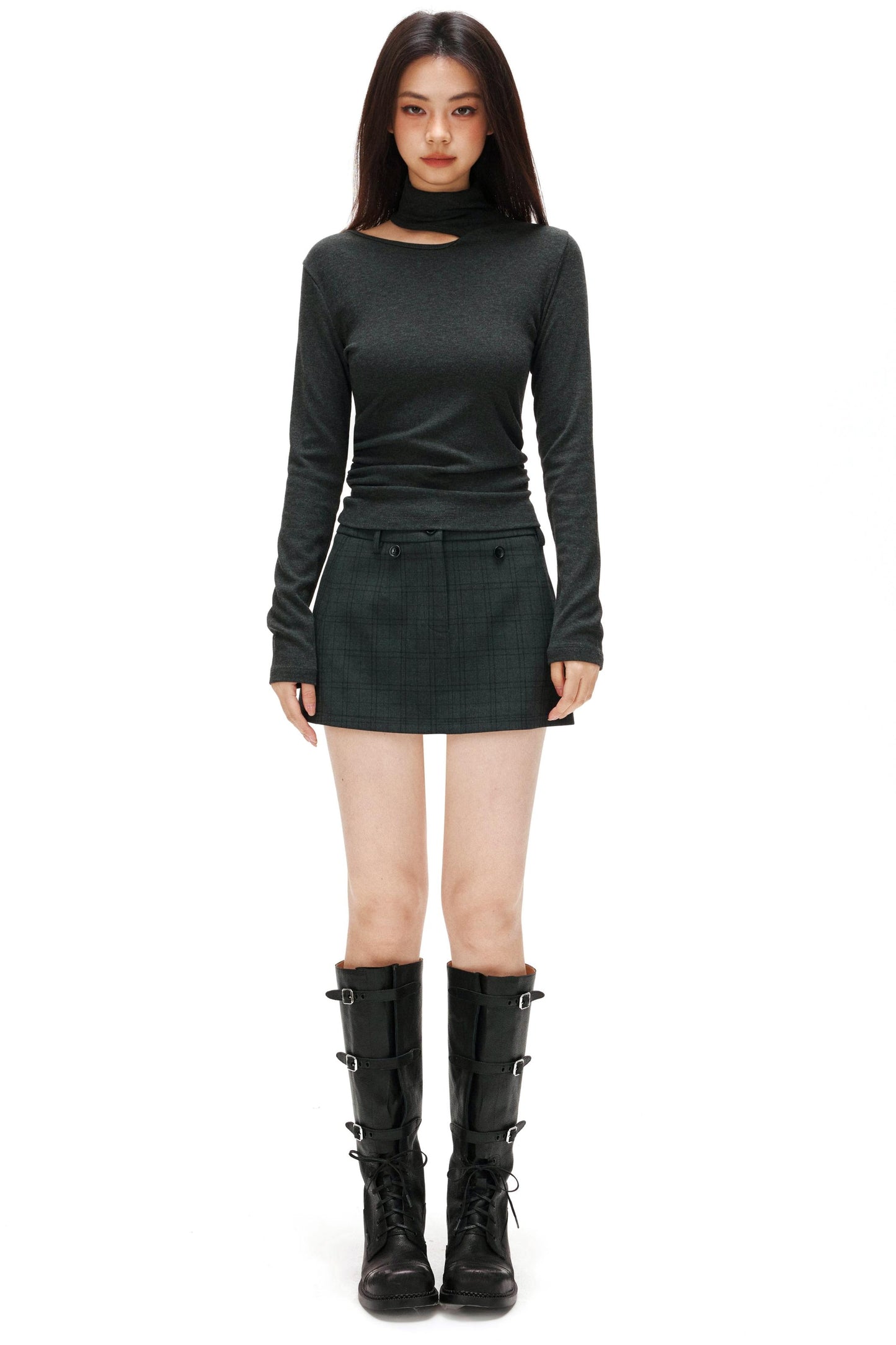 カットデザインタートルネックトップス