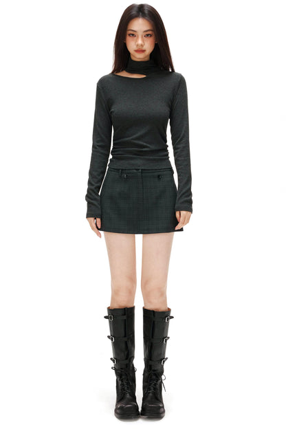 カットデザインタートルネックトップス