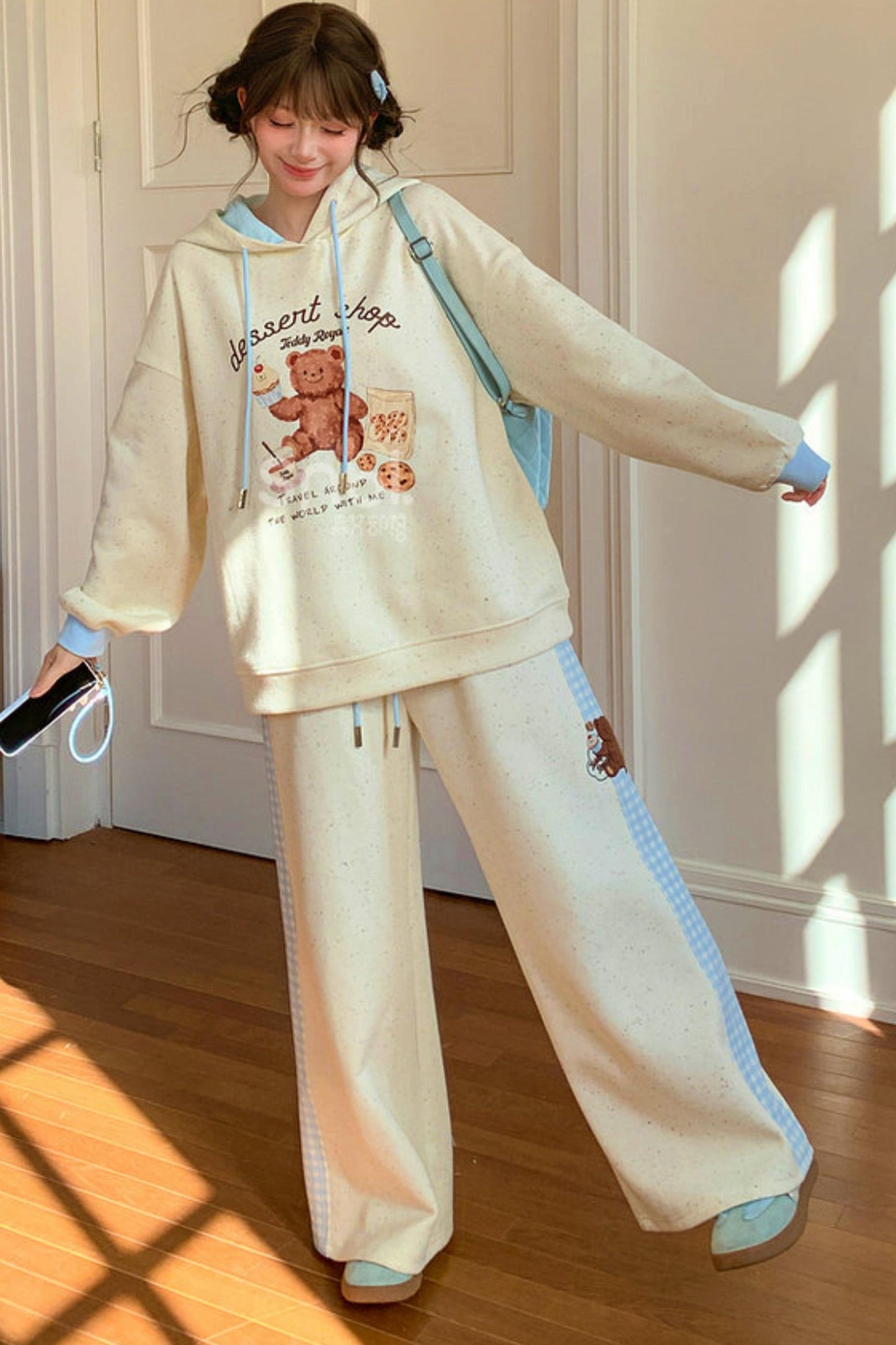 ベアプリントフードスウェット