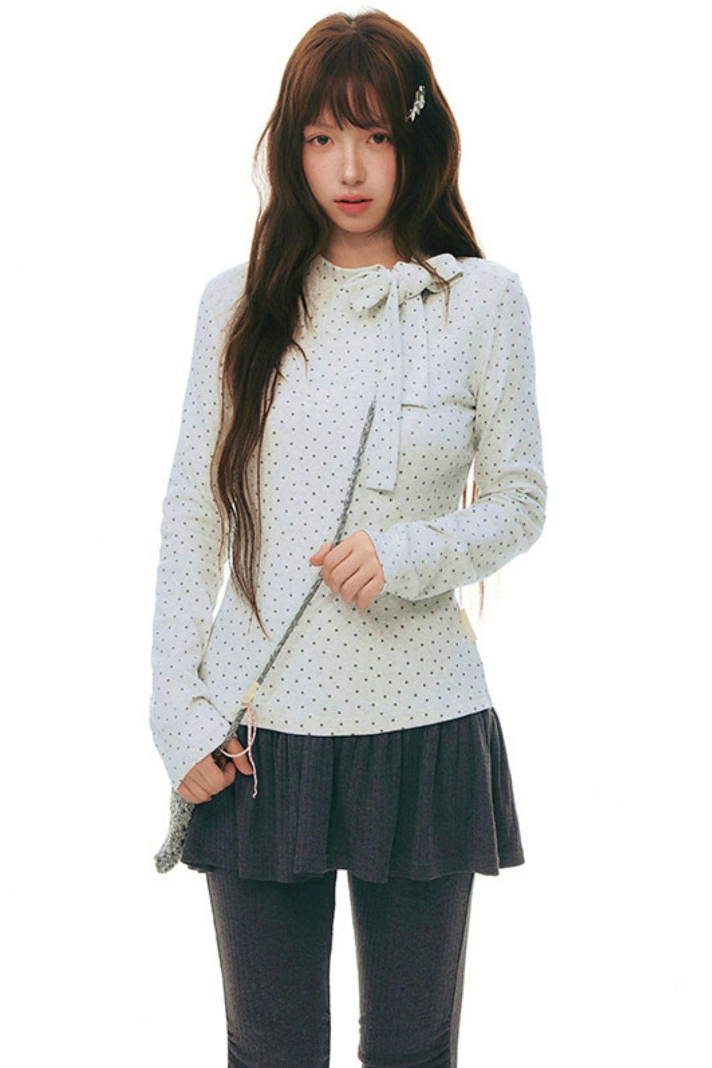 Top aderente con collo alto a stella