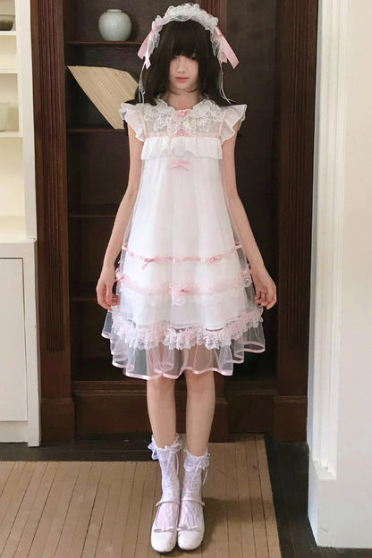 Vestido de tul con volante de ángel