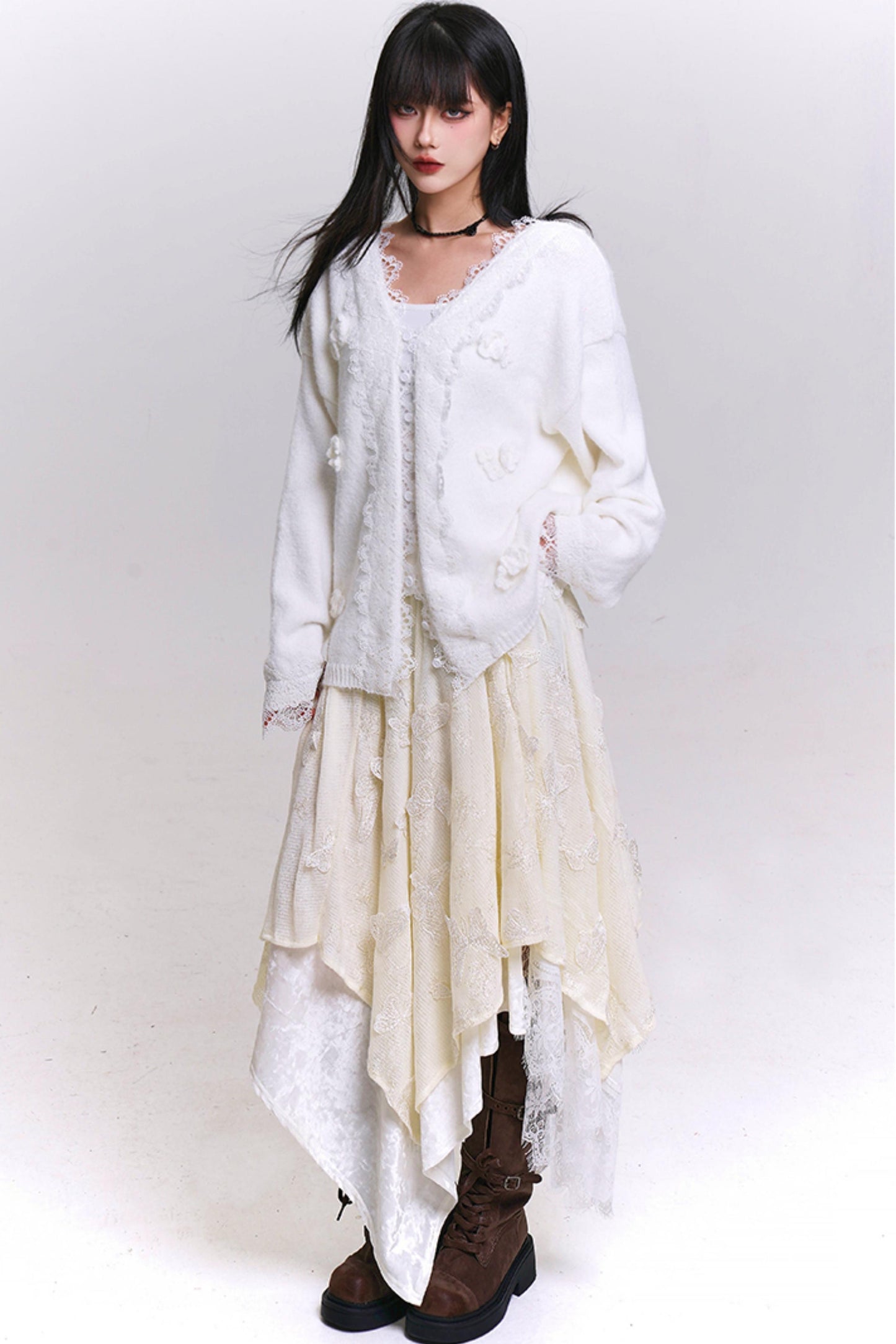 オフホワイトバタフライモチーフスカート