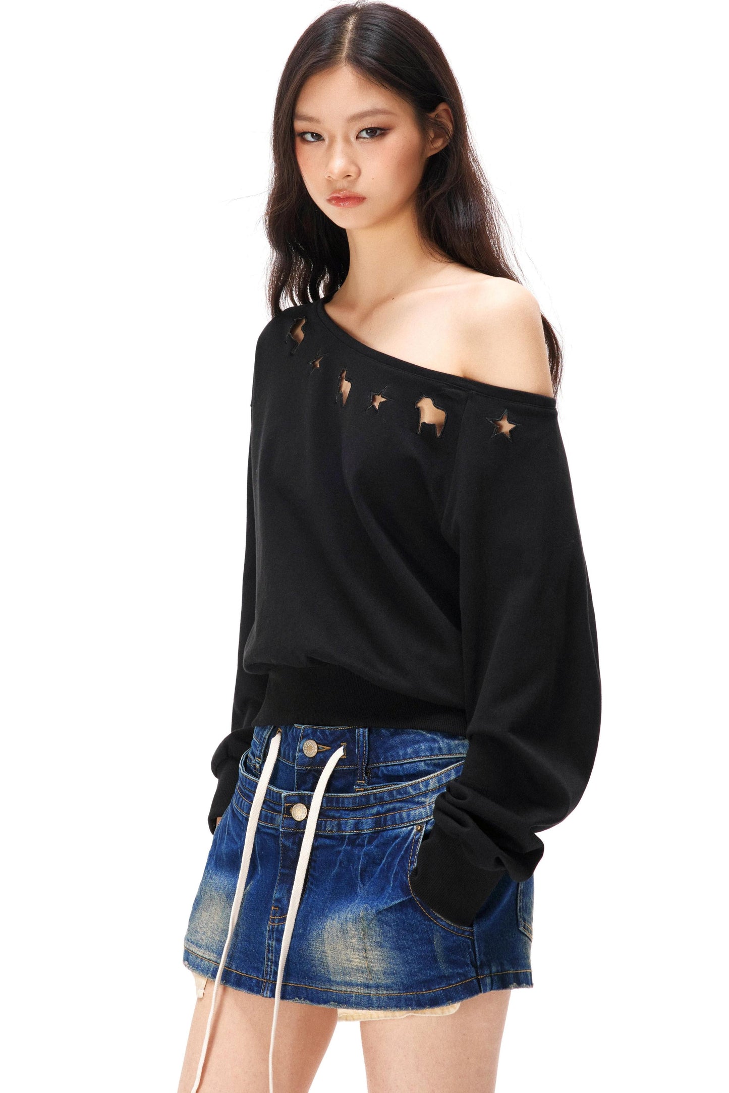 アシメトリカルオフショルダースウェット