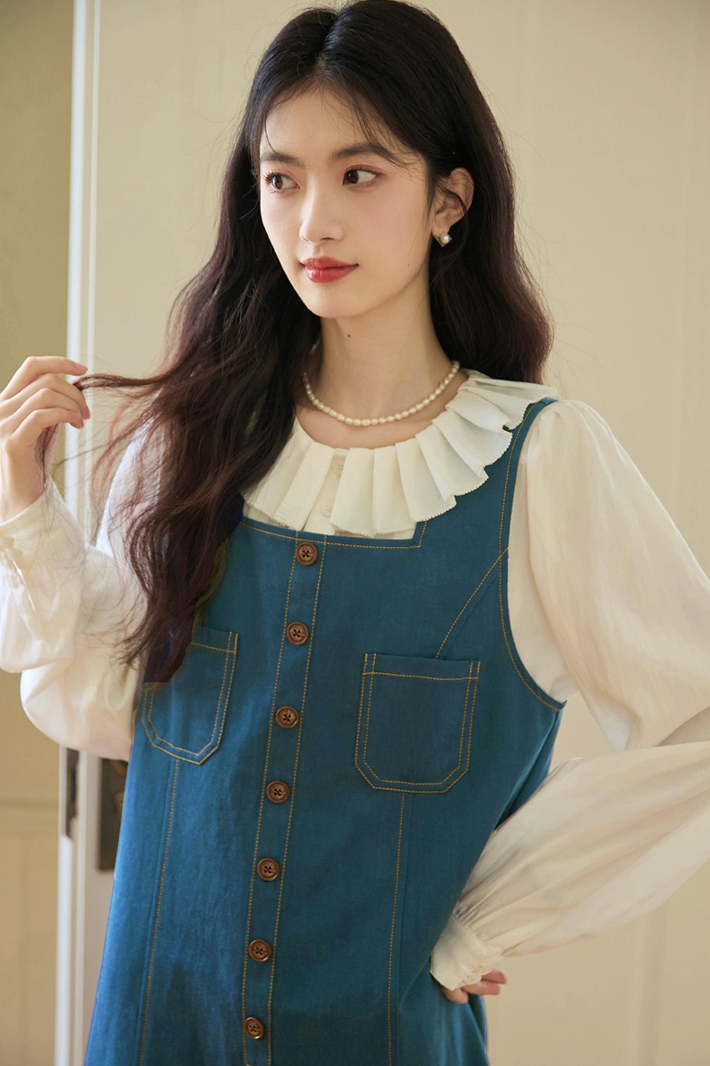 Chic puff sleeve doll collar blouse