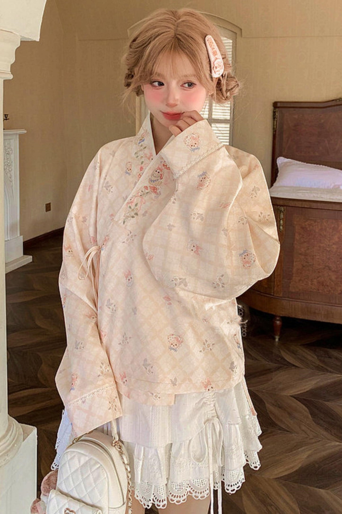 Chemisier avec broderie de conte de fées