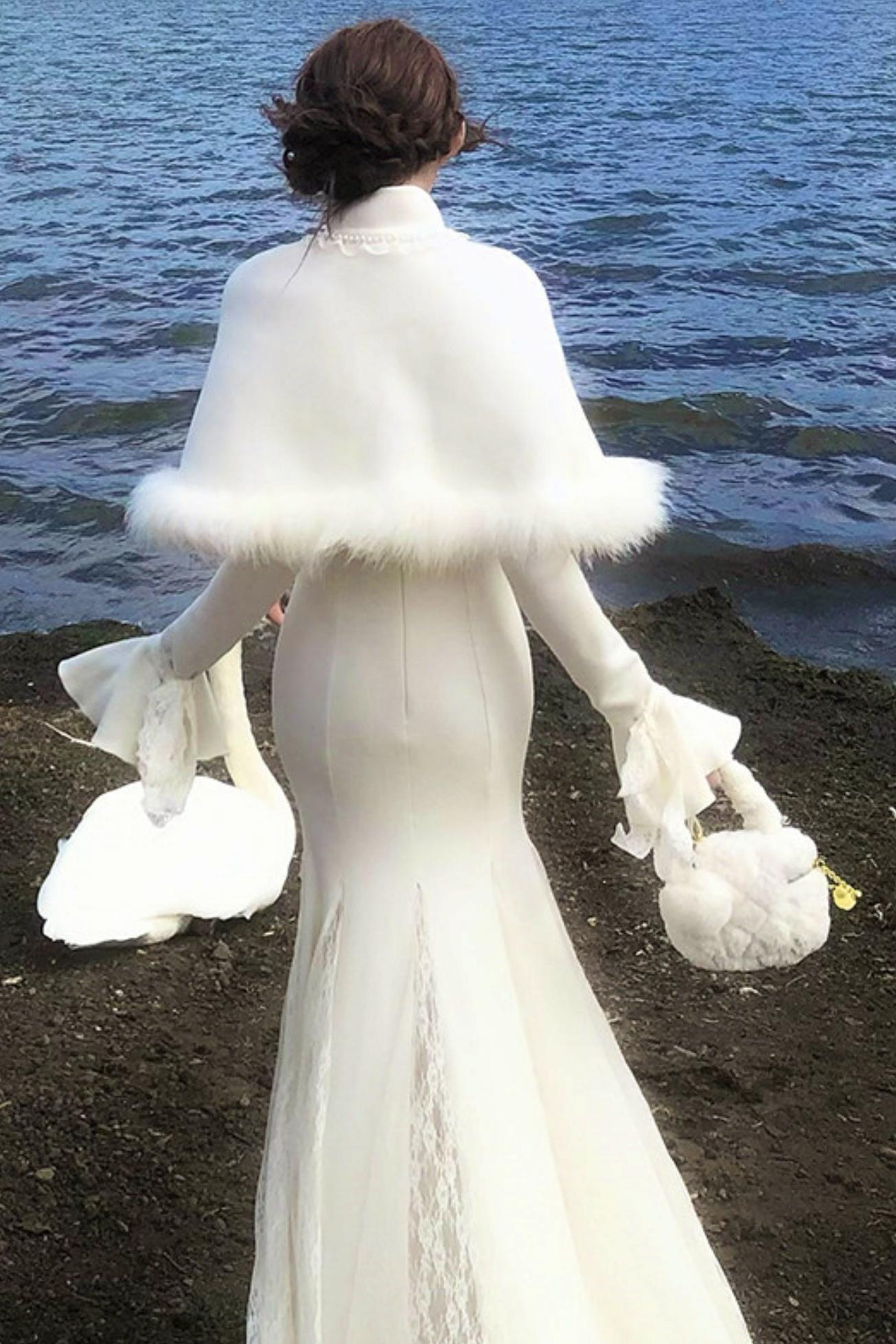 French Lace Waist Slimming Dress + Soft White Longline Croque