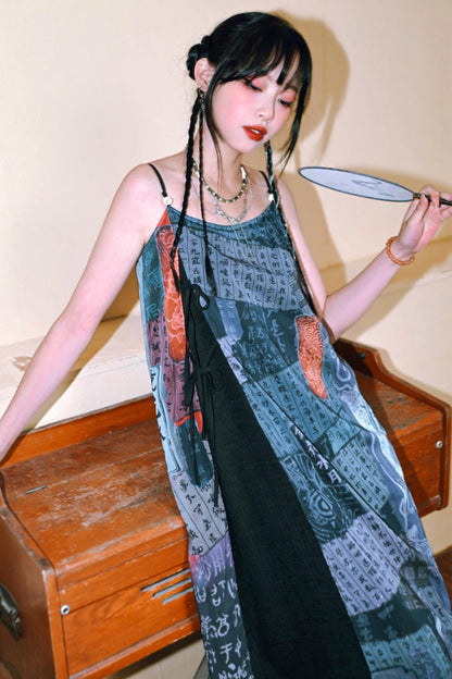 Dekadentes chinesisches transparentes Kleid
