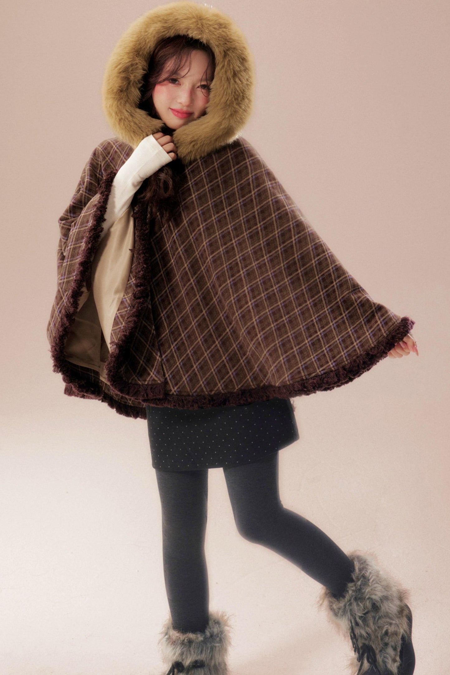 チェックファーカラーフーデッドケープ