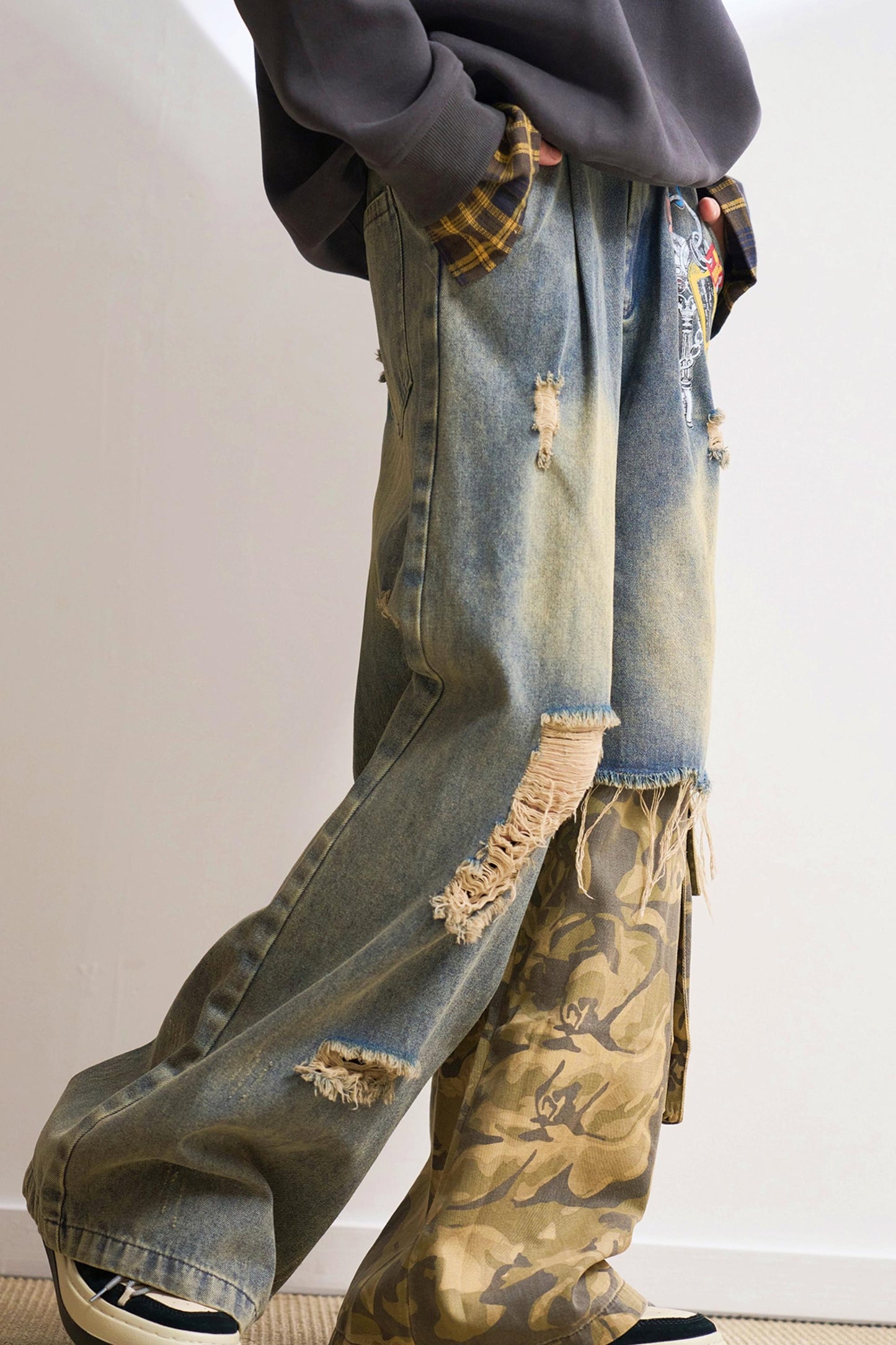 ステートメントパッチワークカモジーンズ