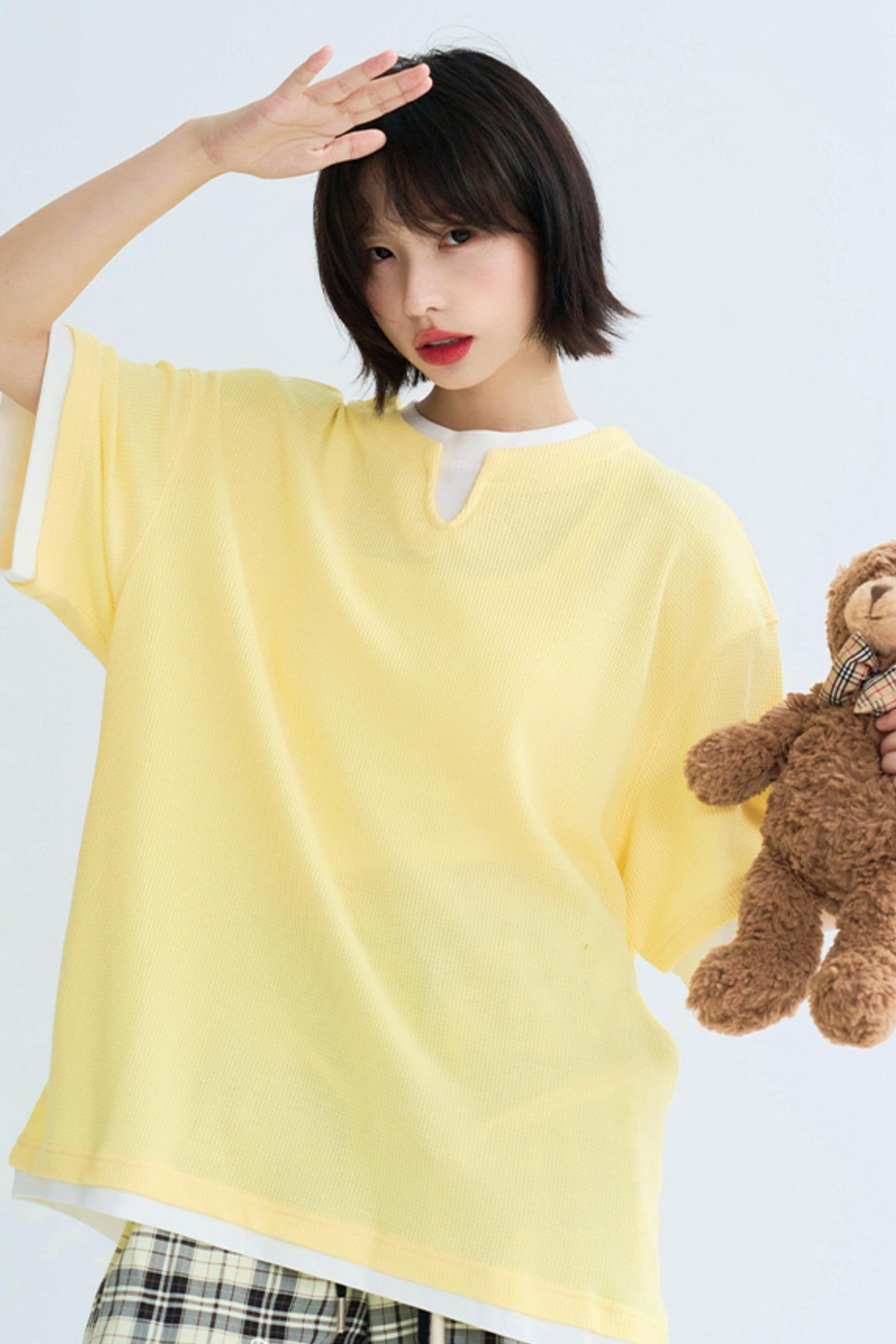 Loose contrast crew neck layered top