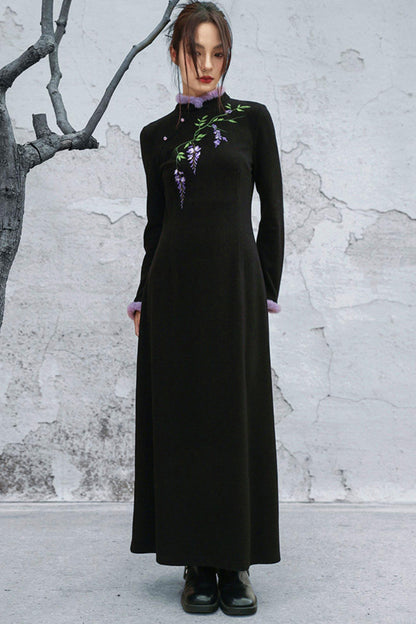 Wisteria Embroidery Knit Dress