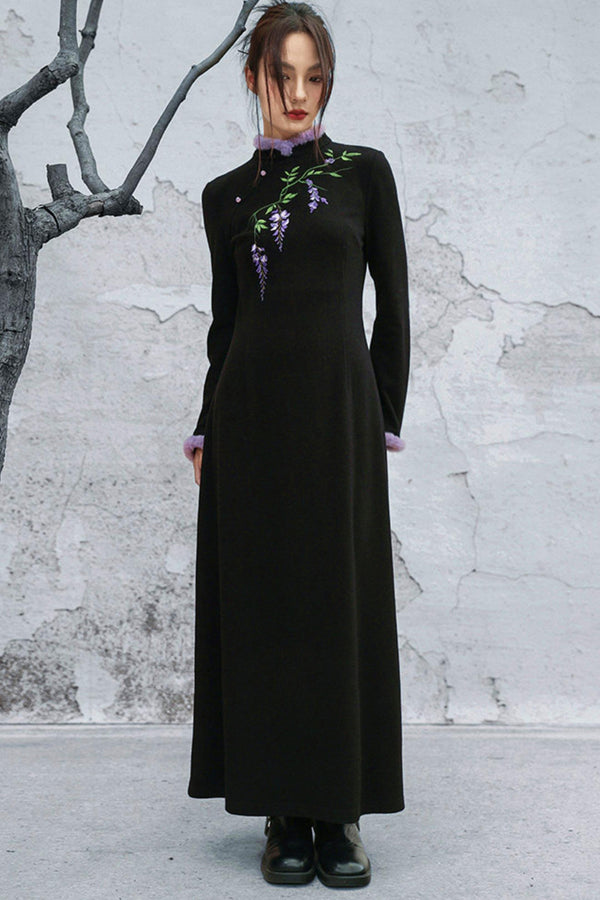 Wisteria Embroidery Knit Dress