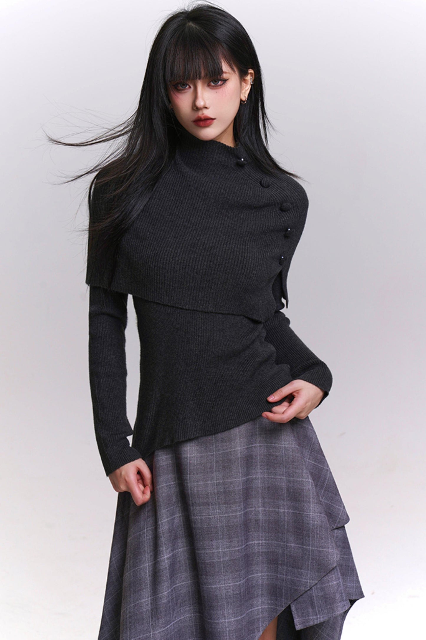 アトモスフェリックケープデザインニットトップ